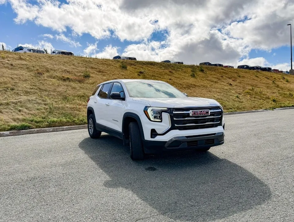 GMC Terrain 2025 photo 4