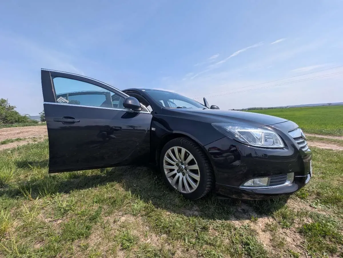 Opel Insignia 2009 photo 3
