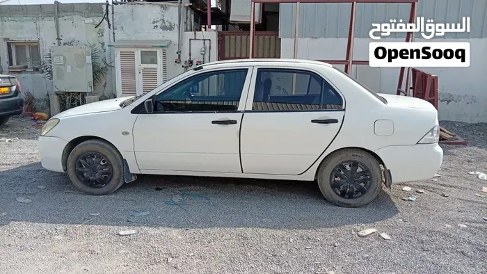 Mitsubishi Lancer 2004 photo 4