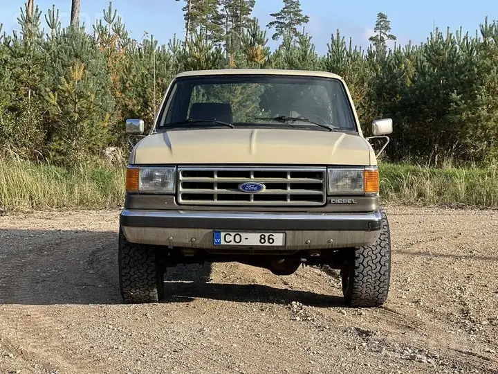 Ford F250 1988 photo 4