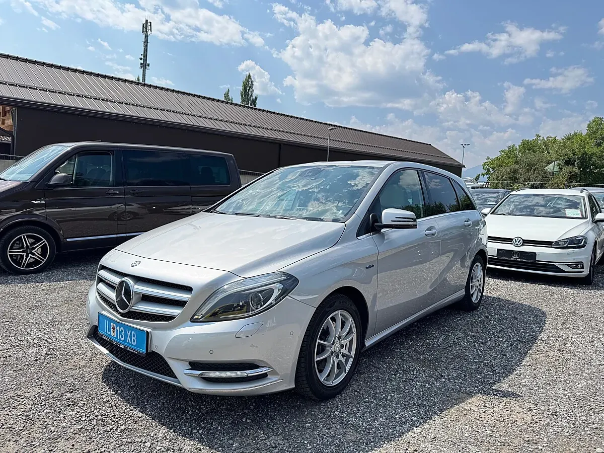 Mercedes-Benz B-Class 2012 photo 3