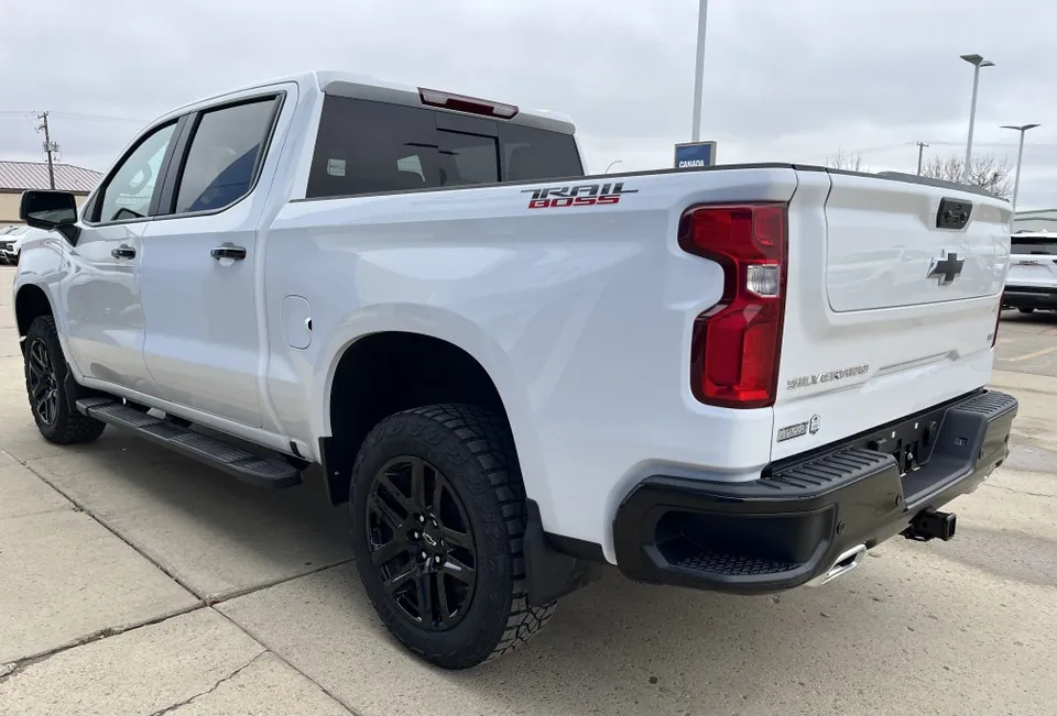 Chevrolet Silverado 1500 2026 photo 2