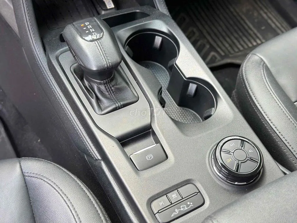 Ford Everest 2025 photo 4