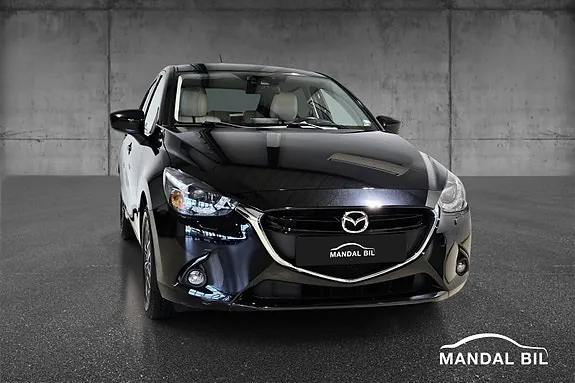 Mazda 2 2017 photo 3