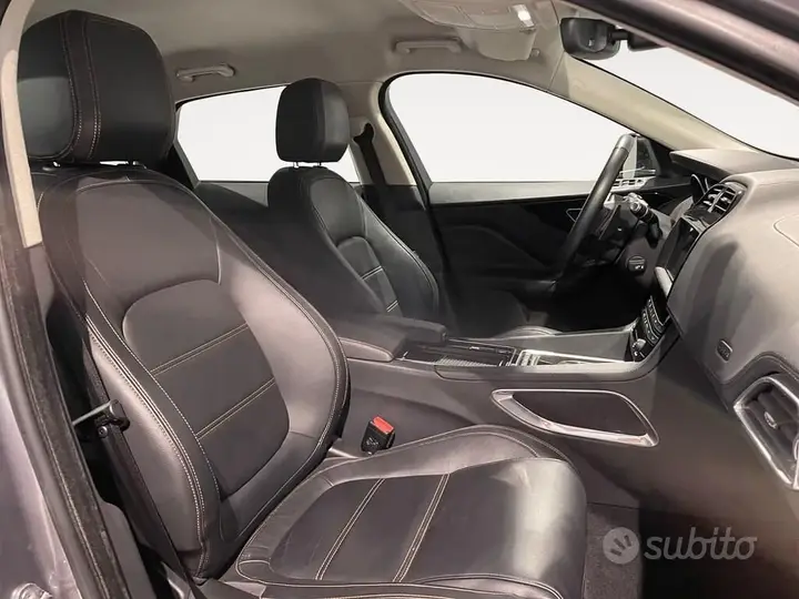 Jaguar F-Pace 2020 photo 4