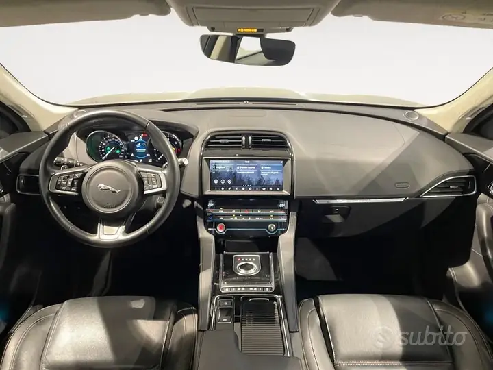 Jaguar F-Pace 2020 photo 5