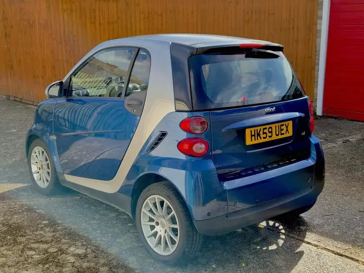 Smart Fortwo 2010 photo 4