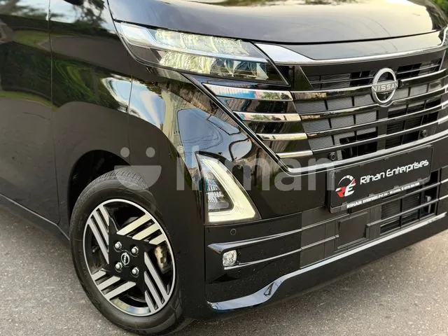 Nissan Roox 2025 photo 2