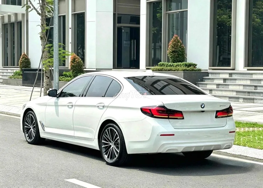 BMW 520I 2022 photo 5