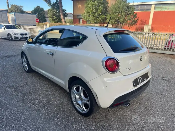 Alfa Romeo Mito 2011 photo 5