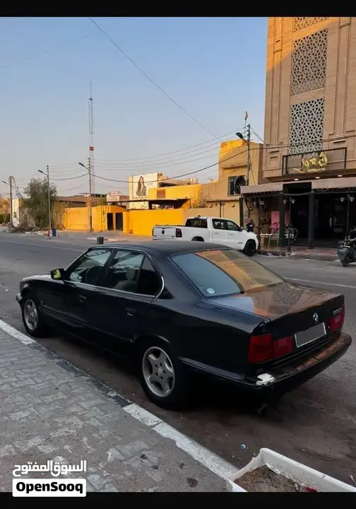 BMW 5 Series 1990 photo 4