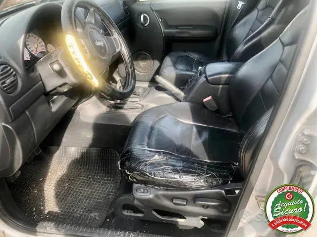 Jeep Cherokee 2002 photo 5