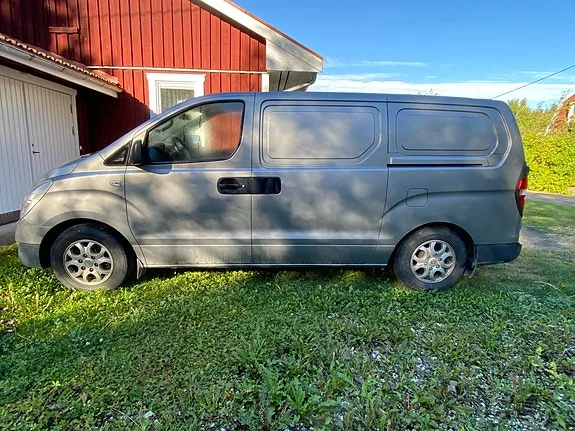 Hyundai H1 2013 photo 4