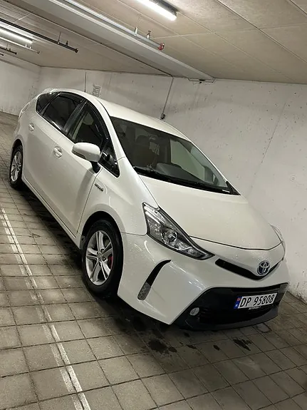 Toyota Prius 2016 photo 3