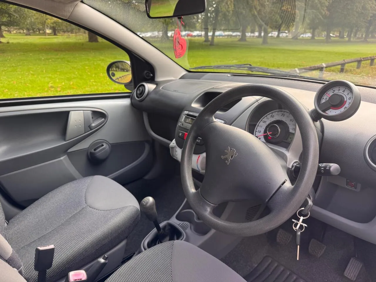 Peugeot 107 2009 photo 5