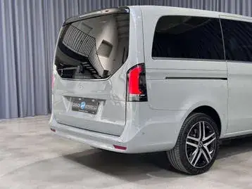 Mercedes-Benz V