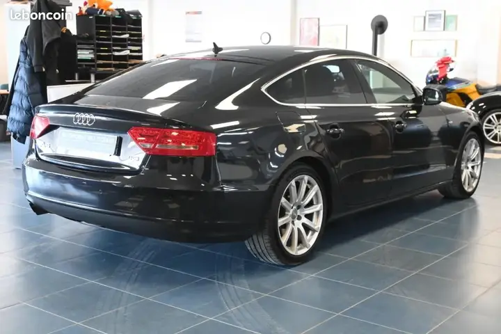 Audi A5 2011 photo 4