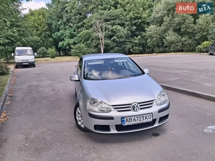 Volkswagen Golf 2005 photo 2