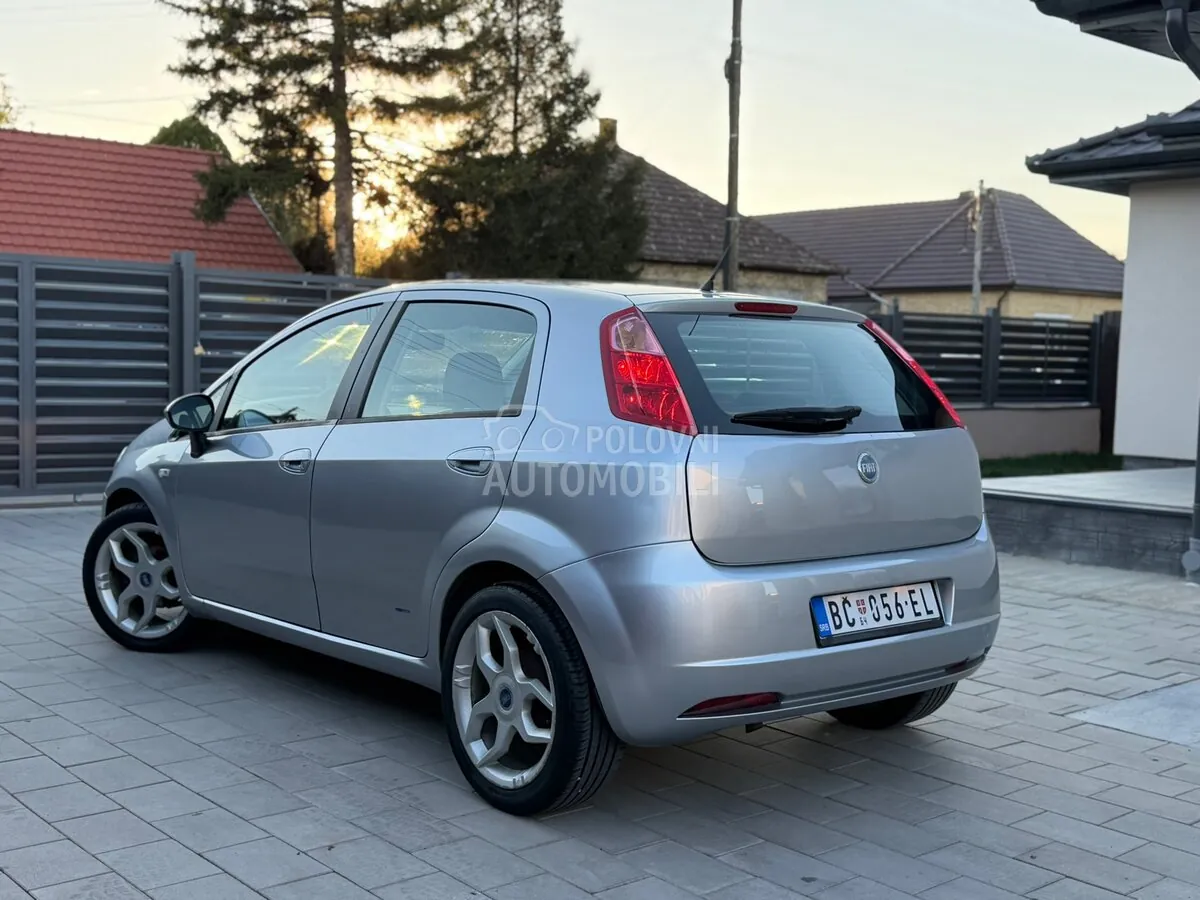 Fiat Grande Punto 2006 photo 4