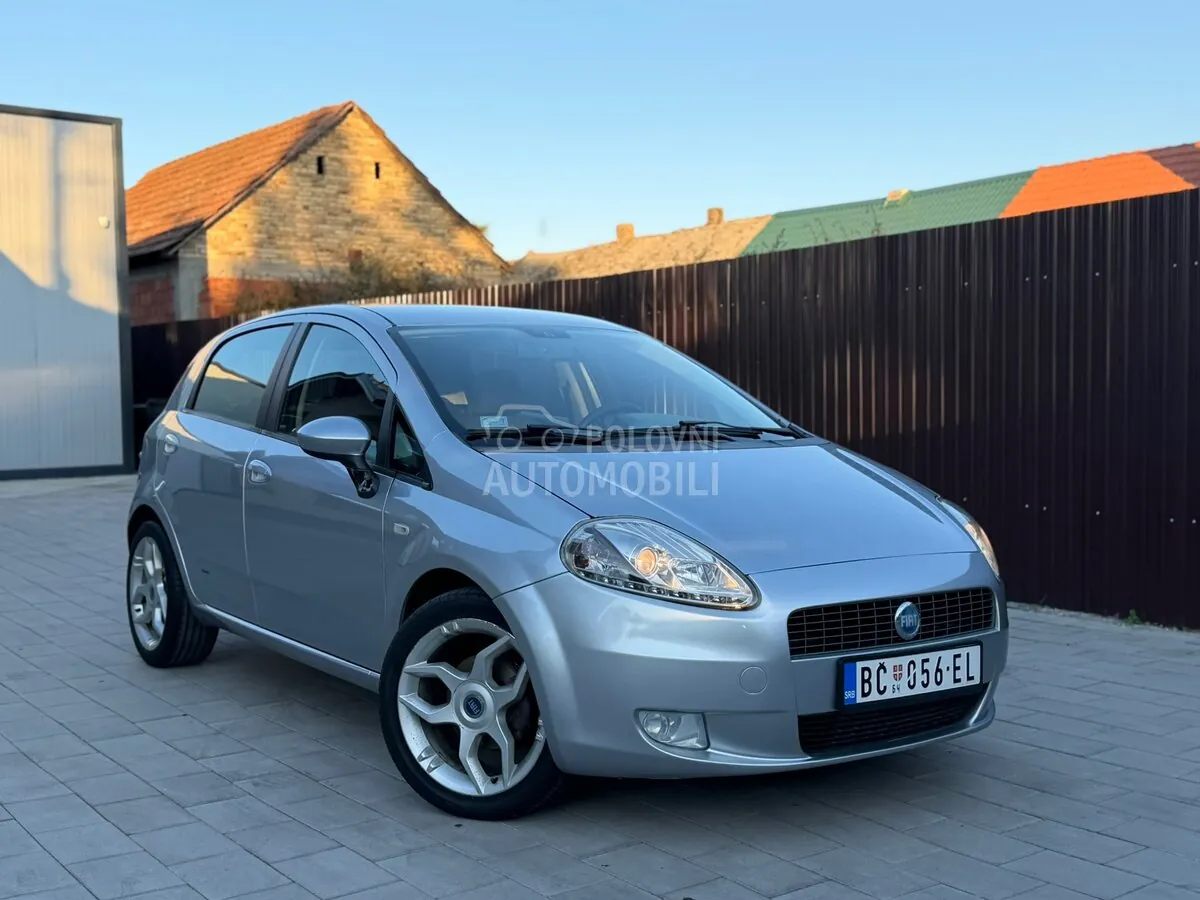 Fiat Grande Punto 2006 photo 2