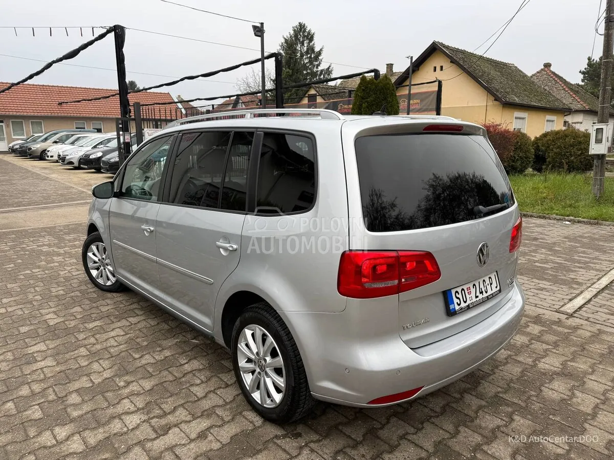 Volkswagen Touran 2015 photo 5
