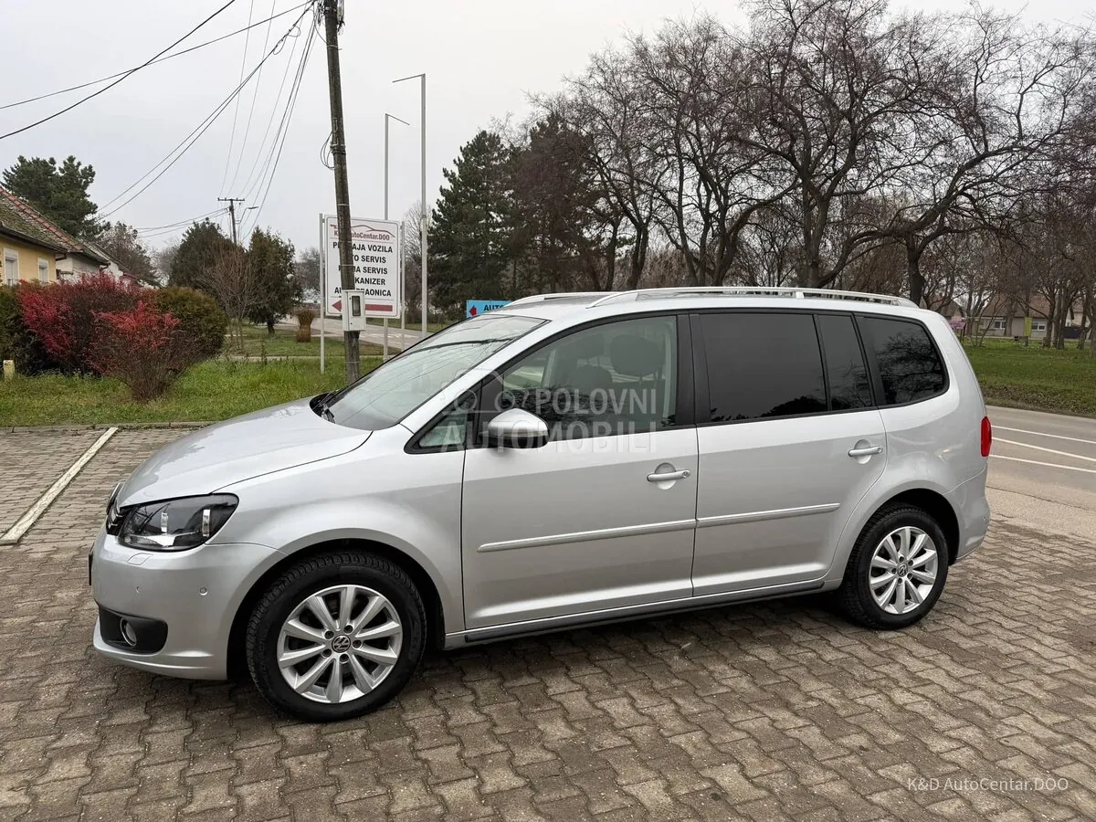 Volkswagen Touran 2015 photo 2