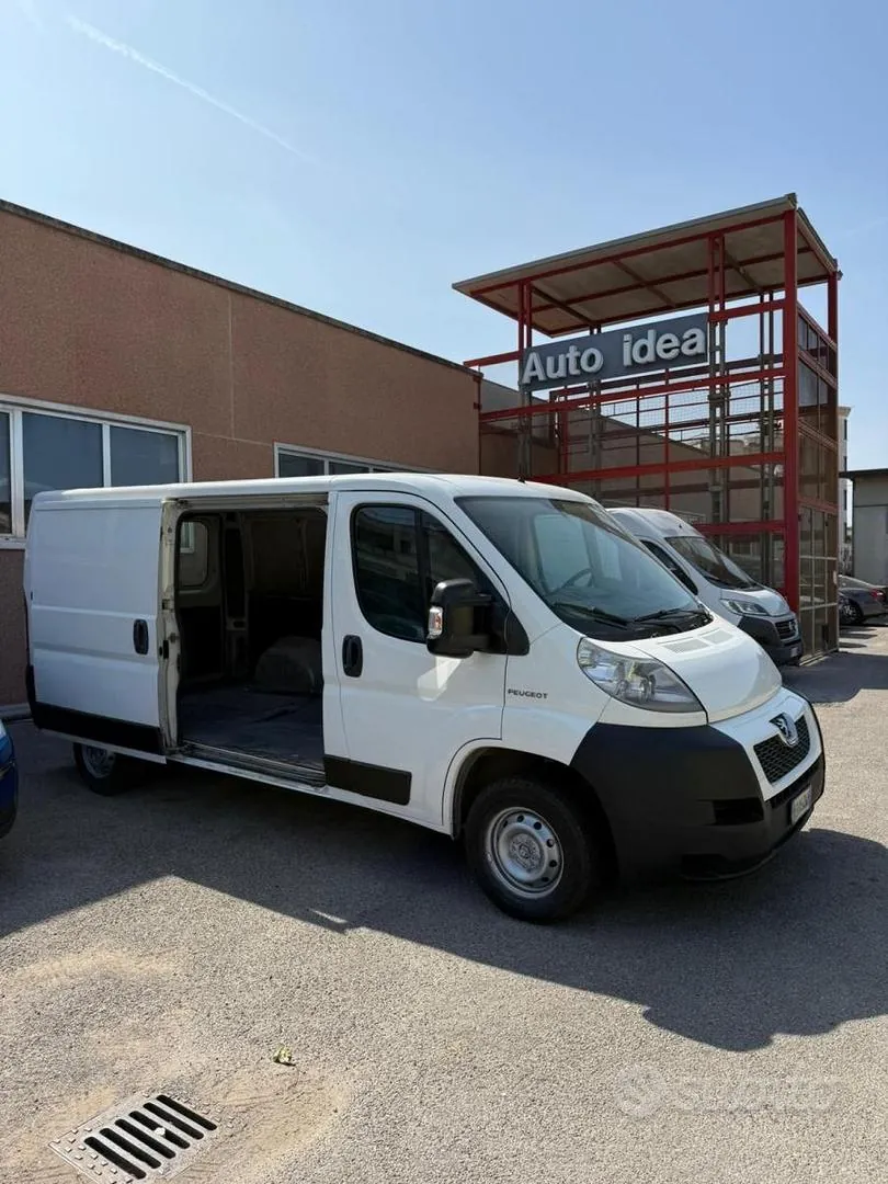 Peugeot Boxer 2010 photo 4