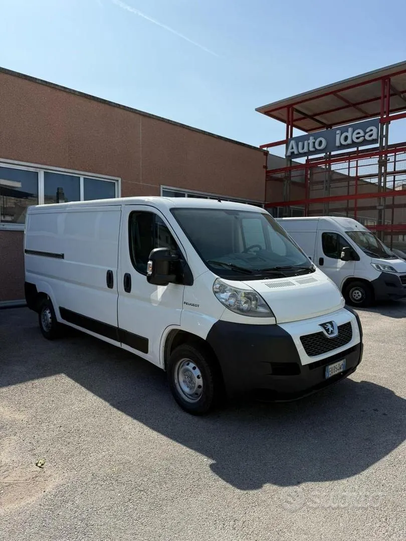 Peugeot Boxer 2010 photo 3