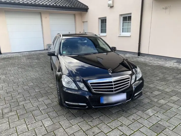 Mercedes-Benz E 220 Cdi