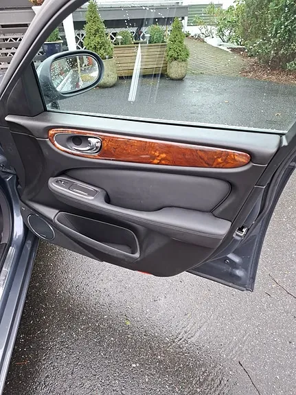 Jaguar Xj6 2004 photo 3