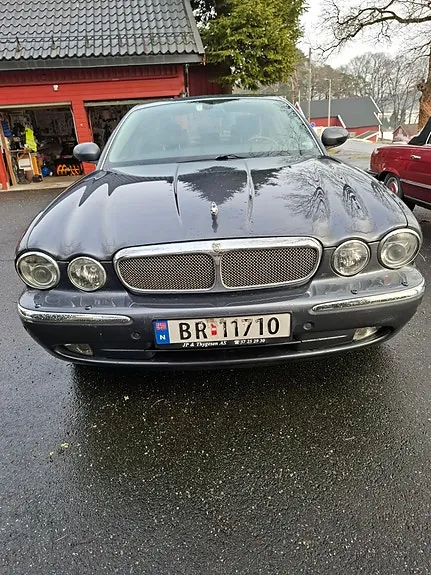 Jaguar Xj6
