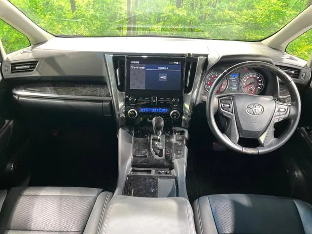 Toyota Alfaard 2020 photo 2