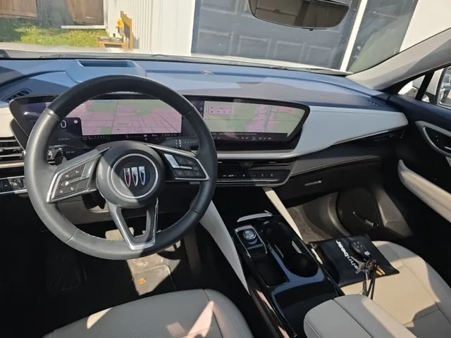 Buick Envision 2024 photo 3