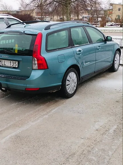 Volvo V50