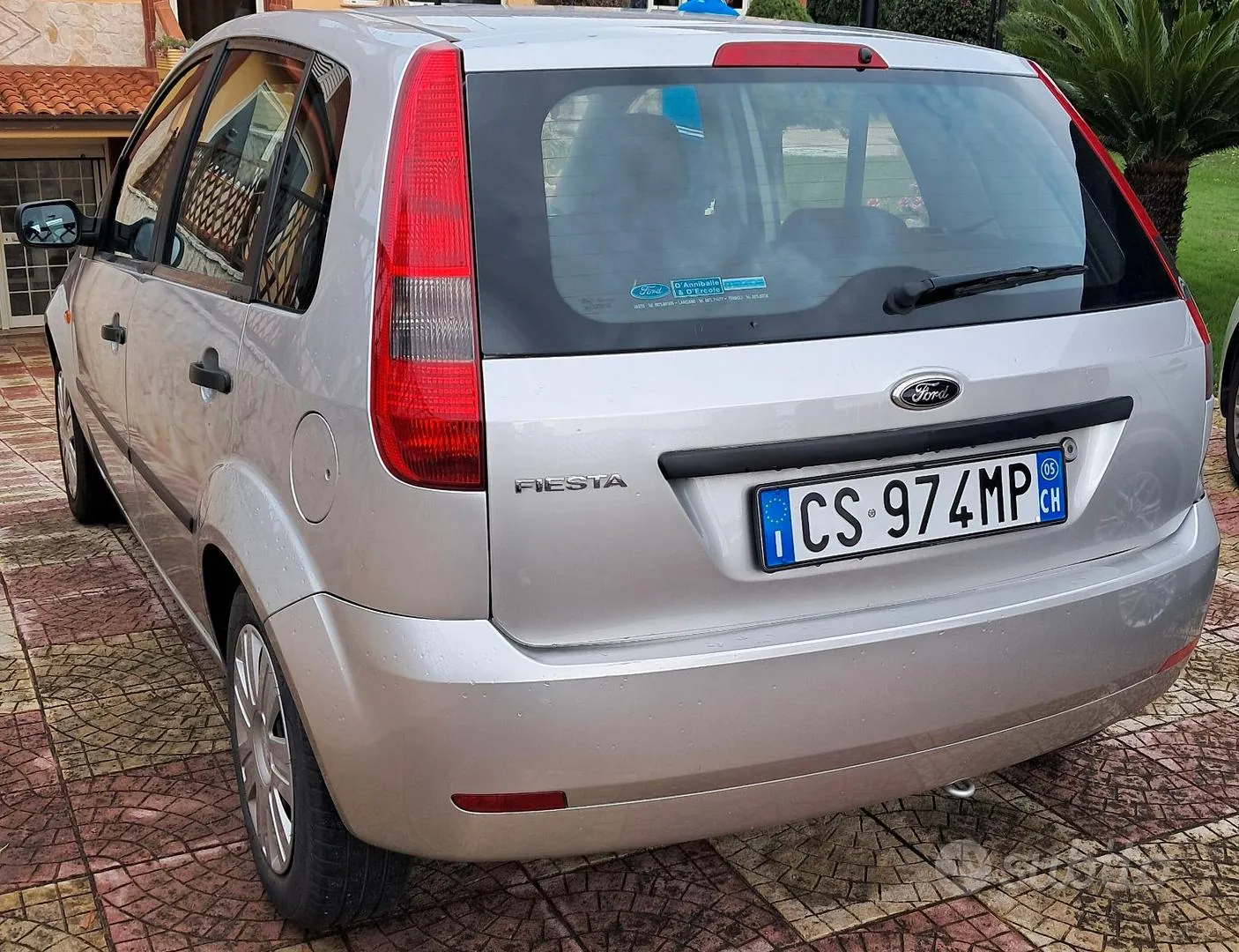 Ford Fiesta 2005 photo 2