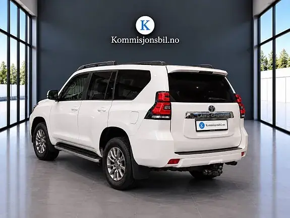 Toyota Land Cruiser 2020 photo 3