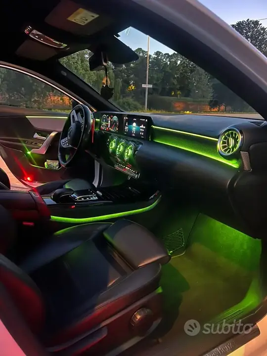 Mercedes-Benz A-Class 2018 photo 2