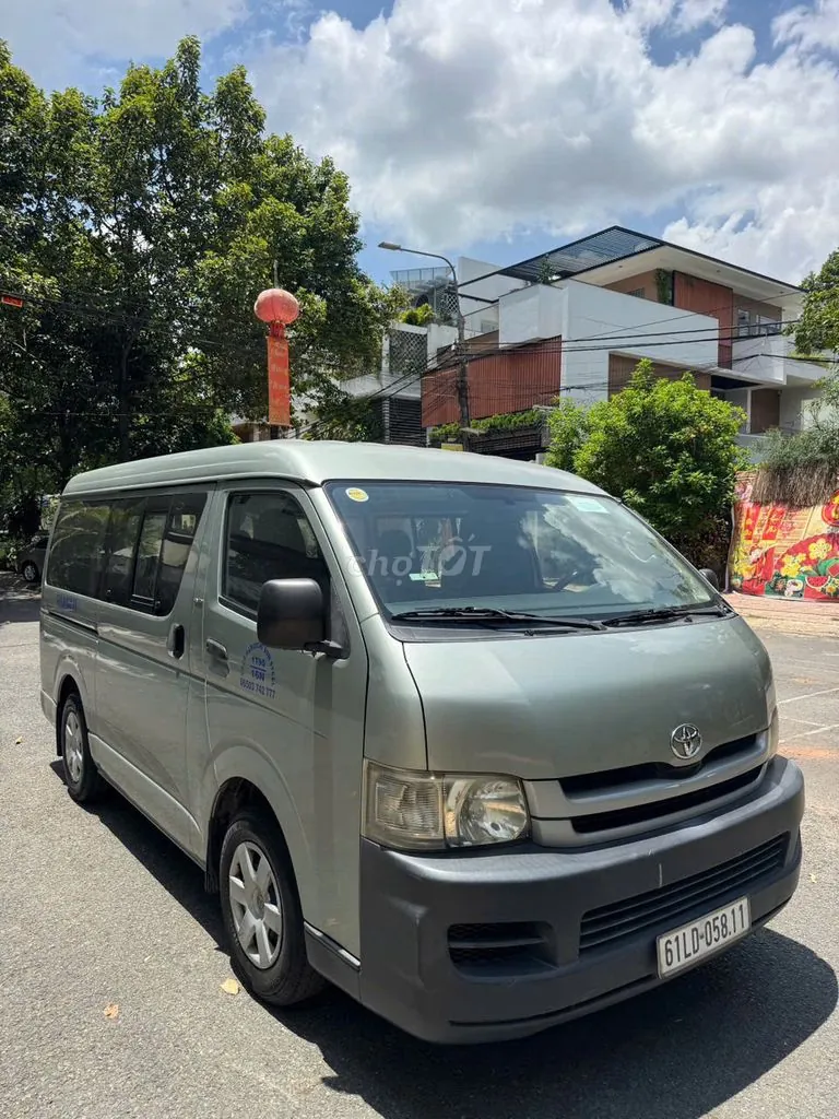 Toyota Hiace