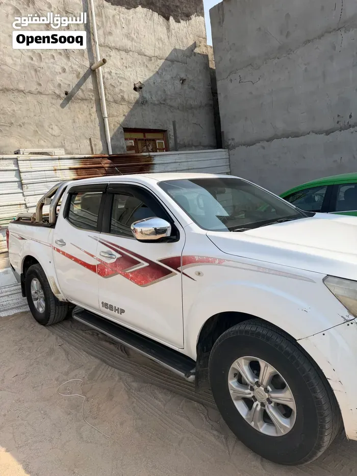 Nissan Navara 2016 photo 2