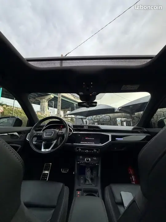 Audi Q3 2023 photo 2
