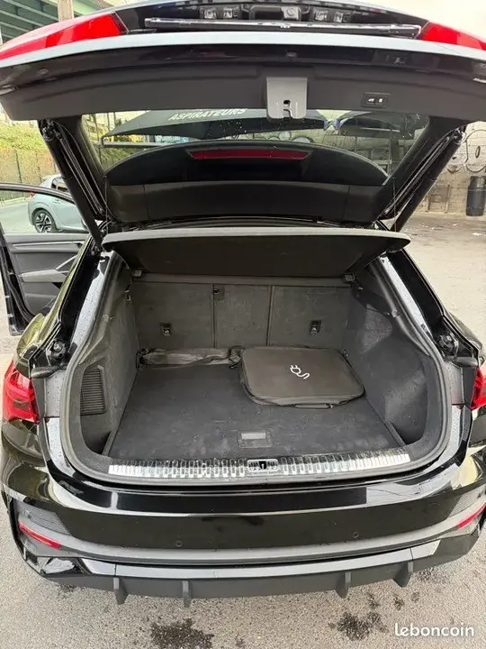Audi Q3 2023 photo 3