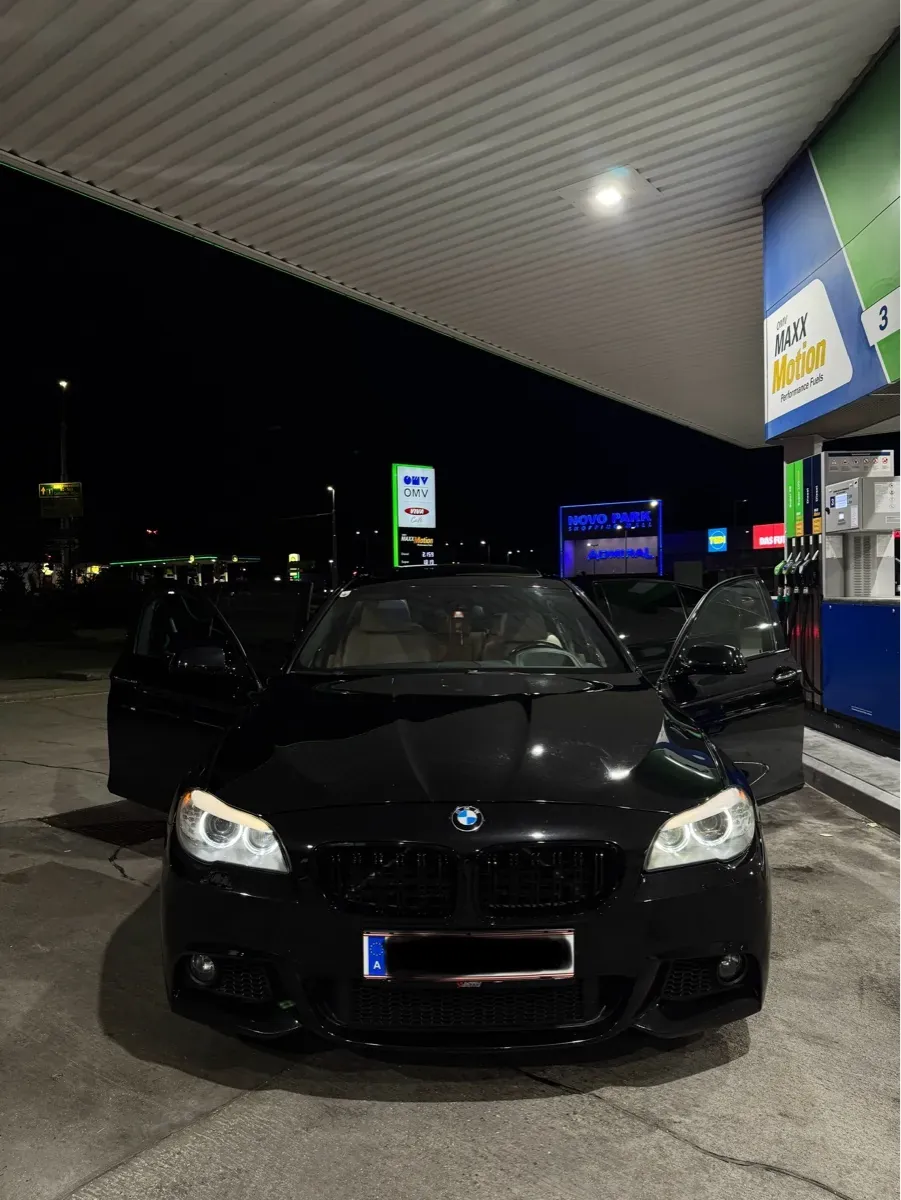 BMW 5 Series 2011 photo 3