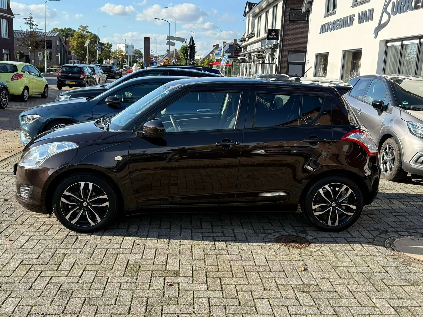 Suzuki Swift 2013 photo 4