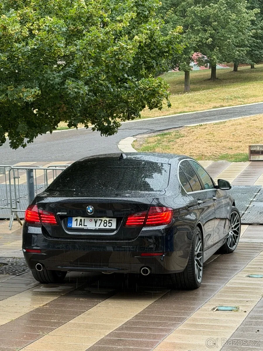 BMW 5 Series 2015 photo 3