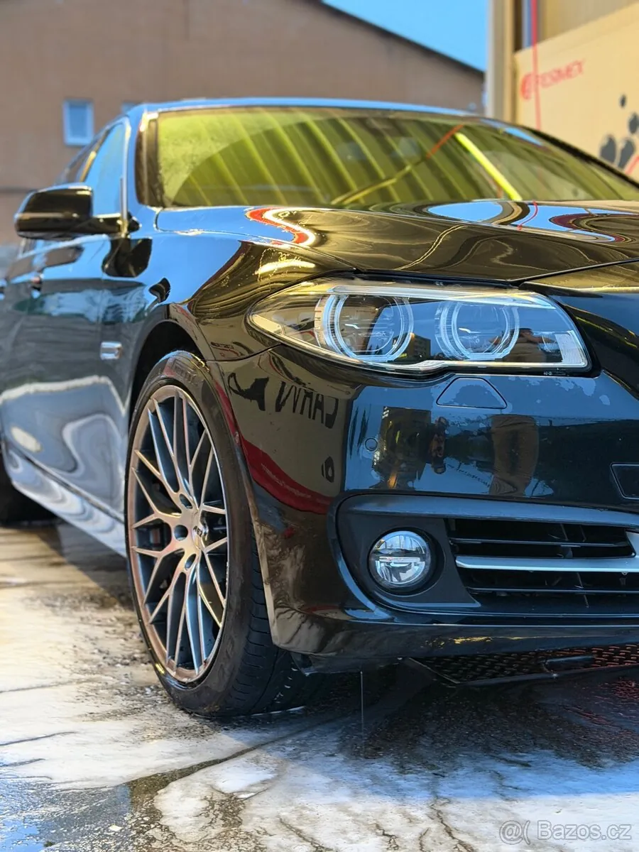 BMW 5 Series 2015 photo 5
