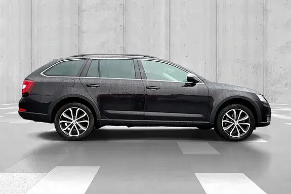 Skoda Octavia Scout 2020 photo 4