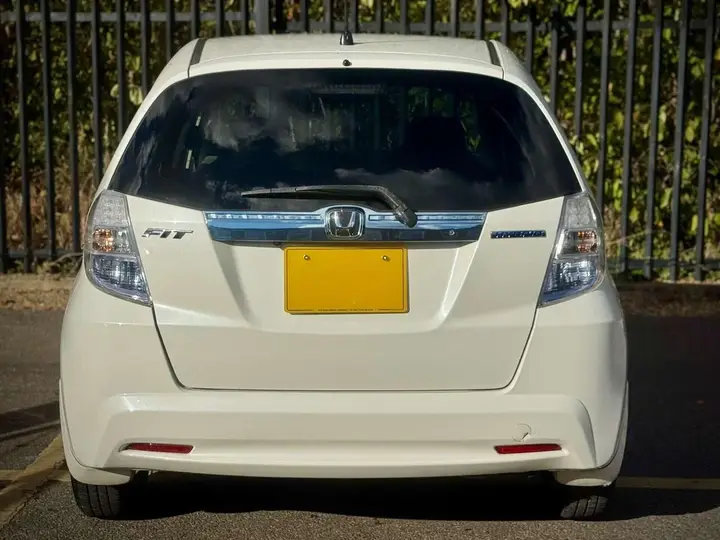 Honda Jazz 2013 photo 2