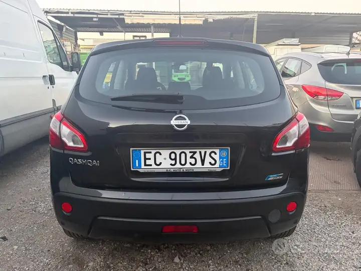 Nissan Qashqai 2010 photo 3
