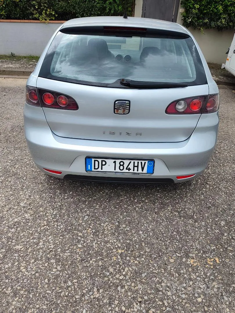 Seat Ibiza 2008 photo 4