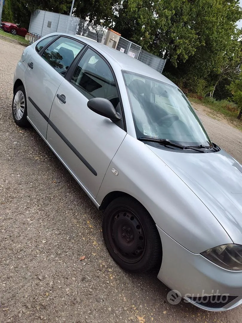 Seat Ibiza 2008 photo 2
